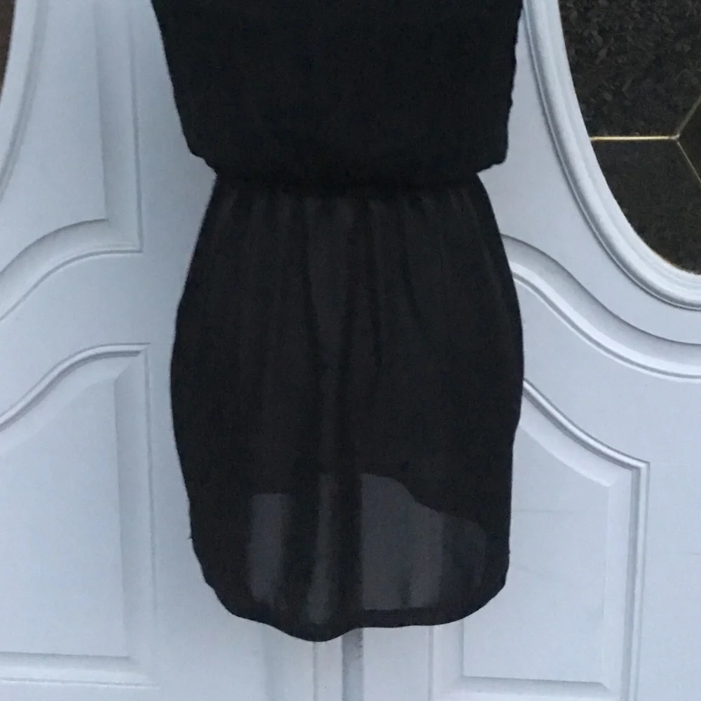 GA8) women’s brand new short black dress
